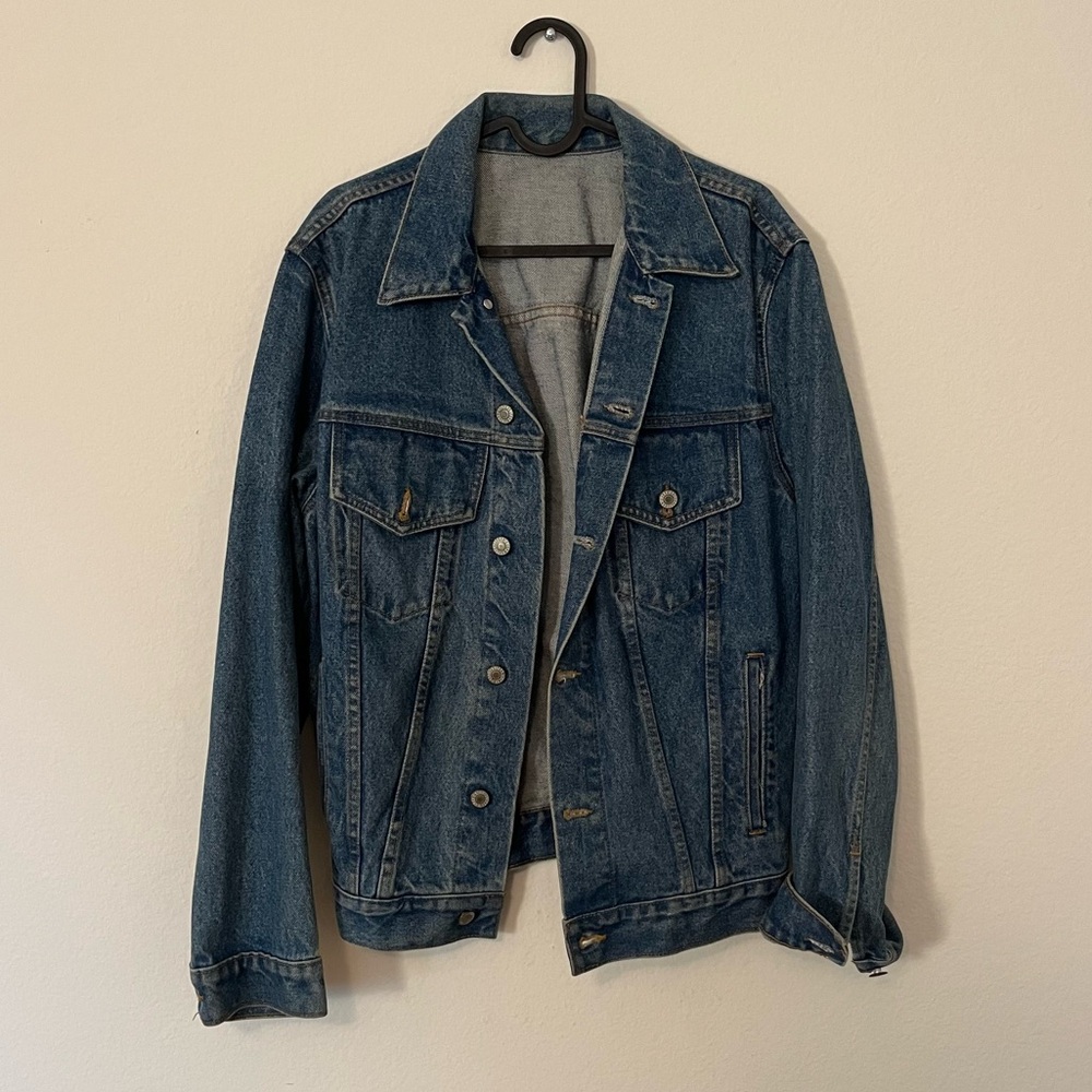 Vintage Denim Jacket💙